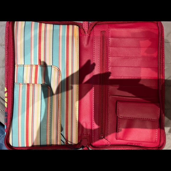 Passport and money holder - Picture 2 of 2